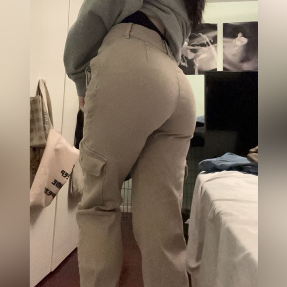 cargo pants - Picture 2 of 5